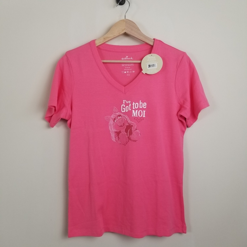 Hallmark Disney Miss Piggy It's Got To Be Moi Cotton V-Neck T Shirt Medium NWT